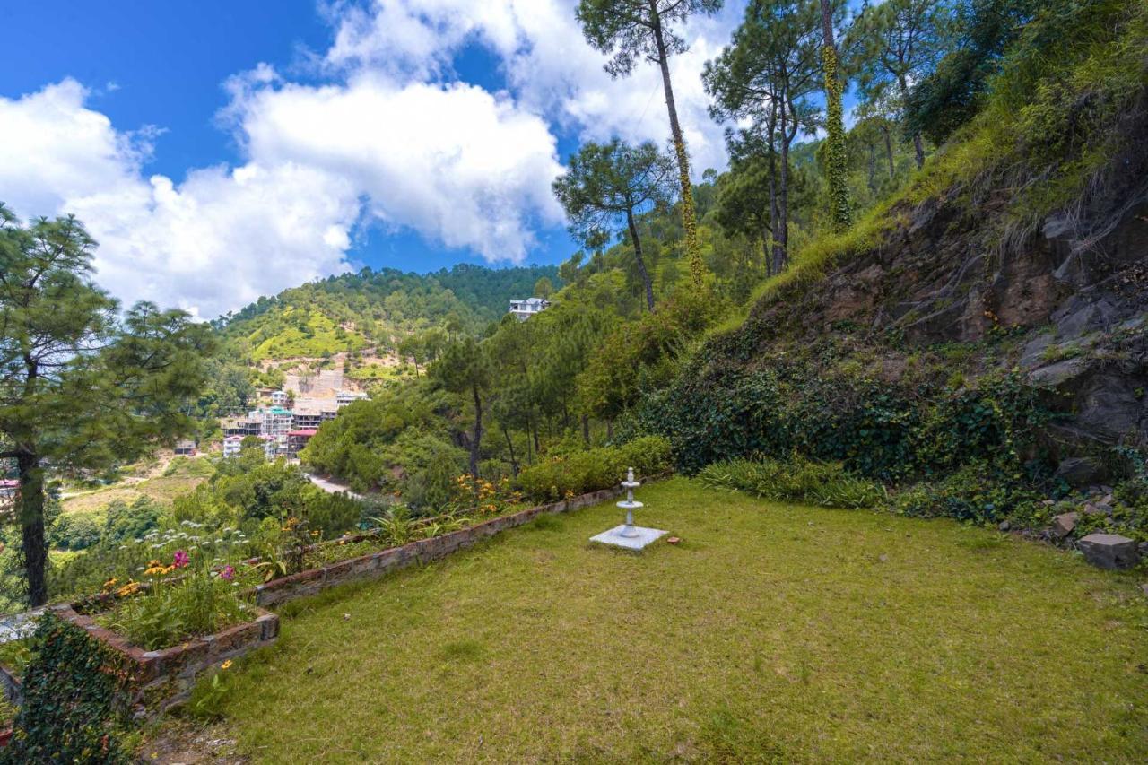 Stayvista At Cecil Cottages With Barbeque, Hill View Kasauli Exterior foto